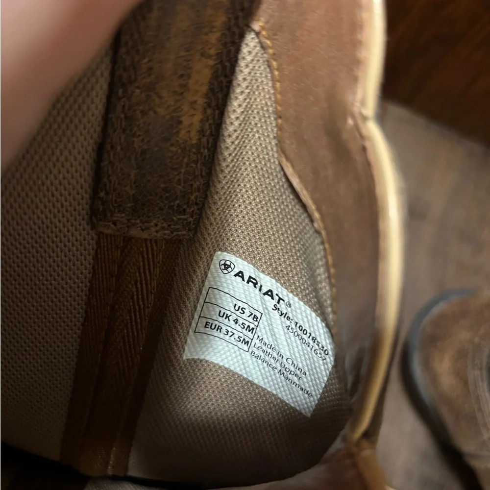Ariat Tan Western Boots - Picture 4 of 6